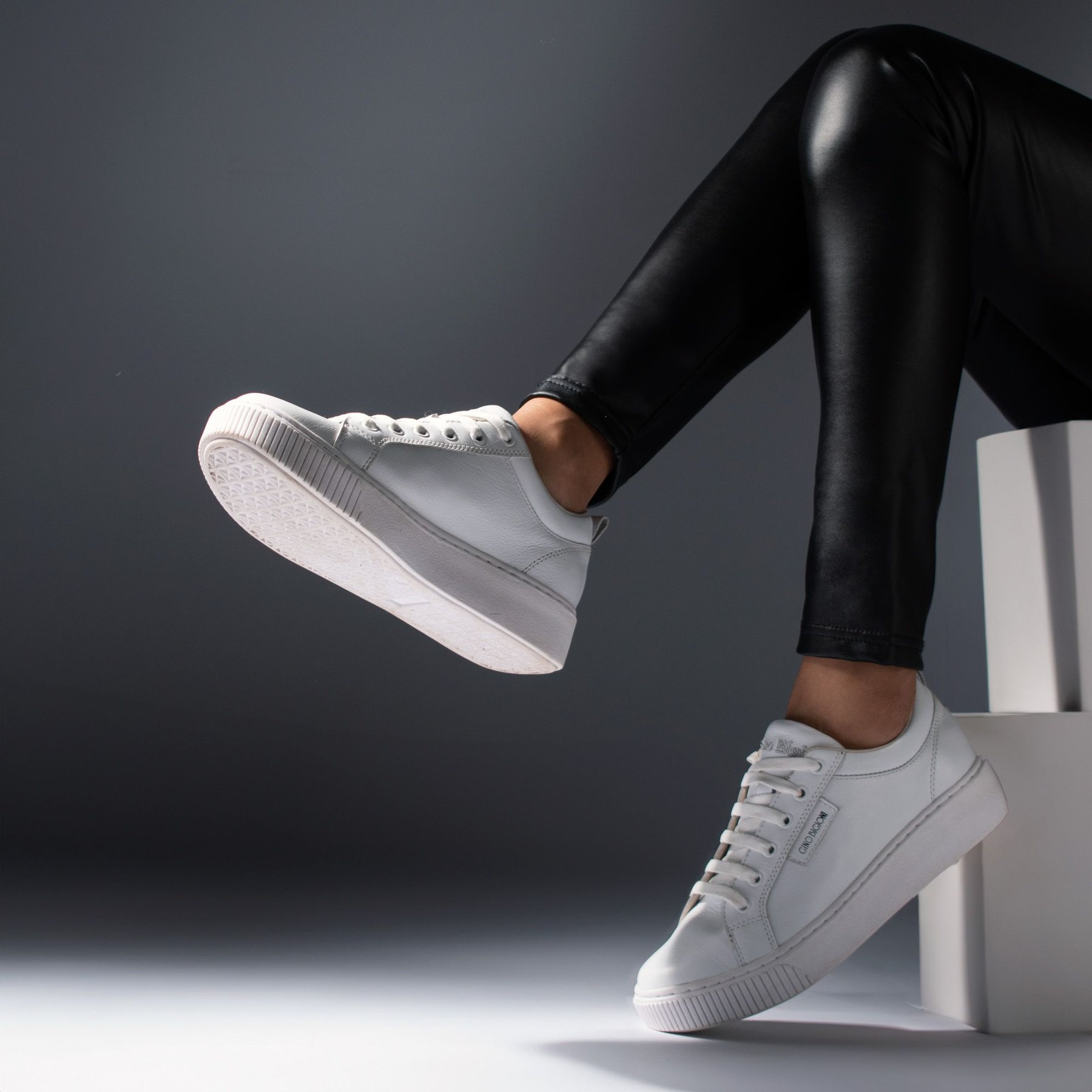 White everyday sneakers
